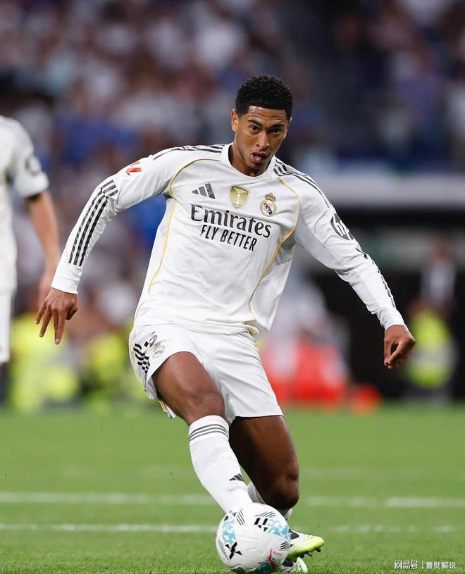 吉鲁：祝愿阿森纳拿英超冠军，但要先保持这种节奏到明年3月（吉鲁盼阿森纳冲顶英超：关键是把状态延续到明年3月）