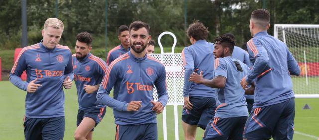 一战封神🔁陈威在#亚冠#第6比赛日多次为上海海港...（陈威神勇爆发：#亚冠#第6比赛日多次神扑护航上海海港）