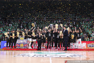 杜兰特三分命中率突破新高（杜兰特三分命中率创生涯新高）