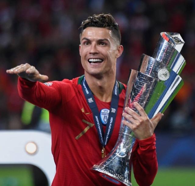 2001-03年的这一周：枪手大帝亨利屡次登上头条（本周回顾(2001-03)：枪手大帝亨利频频霸占头条）