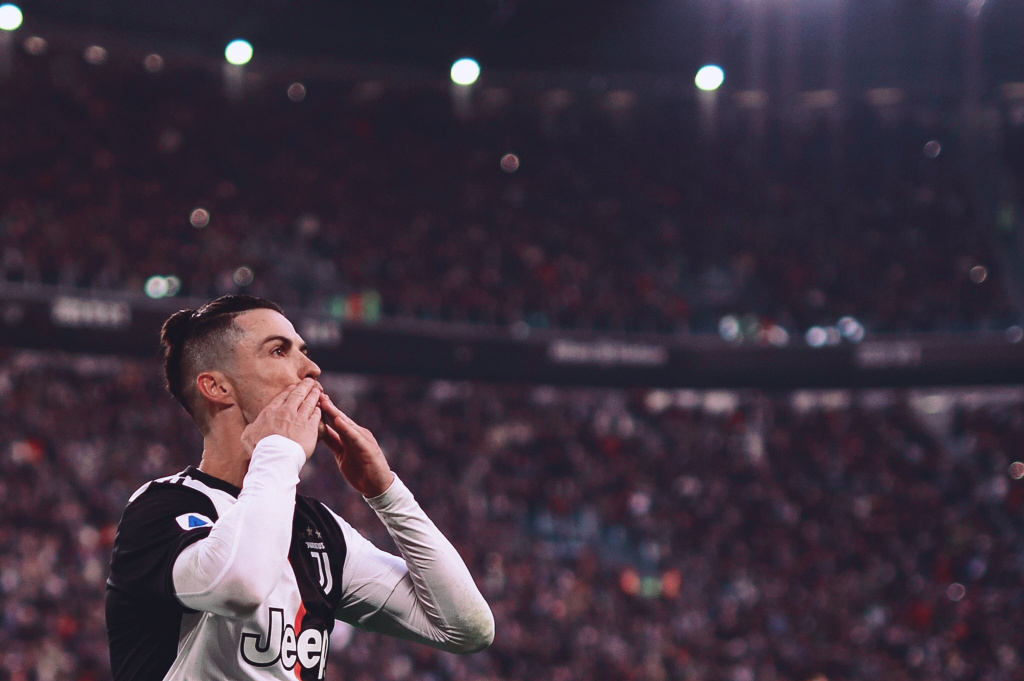 卡尔是否该去踢世界杯？里贝里：足球中没有“太早”这一说法（里贝里谈卡尔征战世界杯：足球没有'太早'一说）